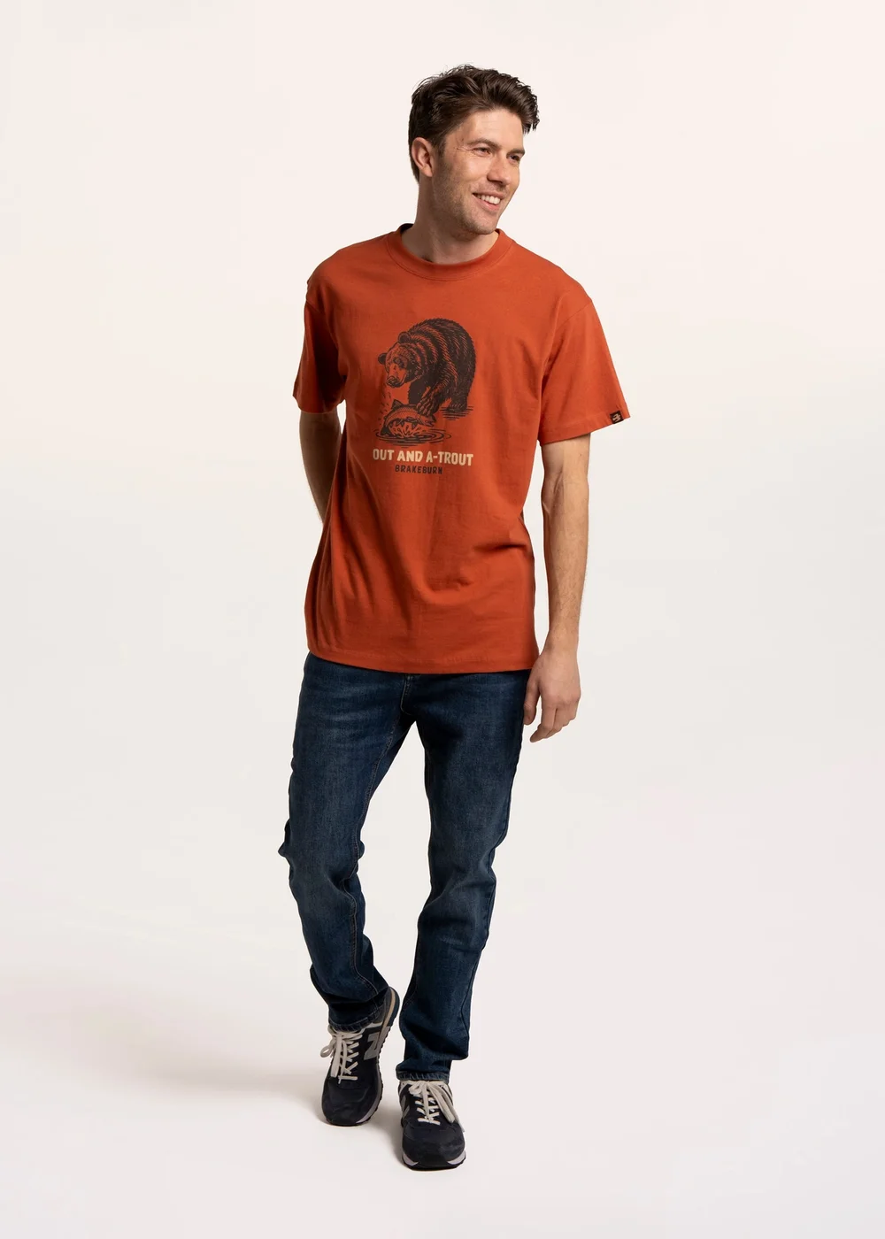 Brakeburn Rust Oakwoodley Bear Out & A Trout T-Shirt - S Image 5