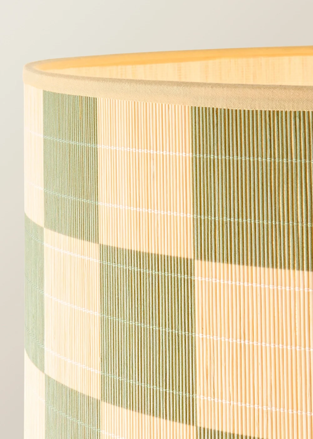 ValueLights Heather Light Wood Stem Floor Lamp with Checkerboard Bamboo Drum Shade - One Size Image 4