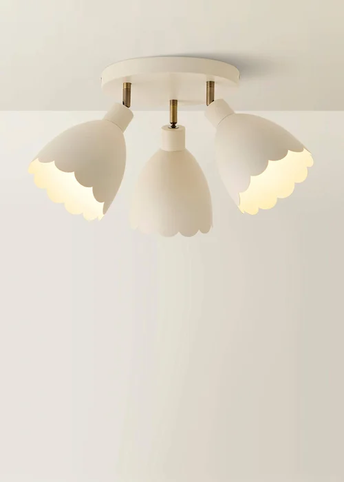 ValueLights Millie Cream Flower Scallop 3 Way Spotlight - One Size Image 3