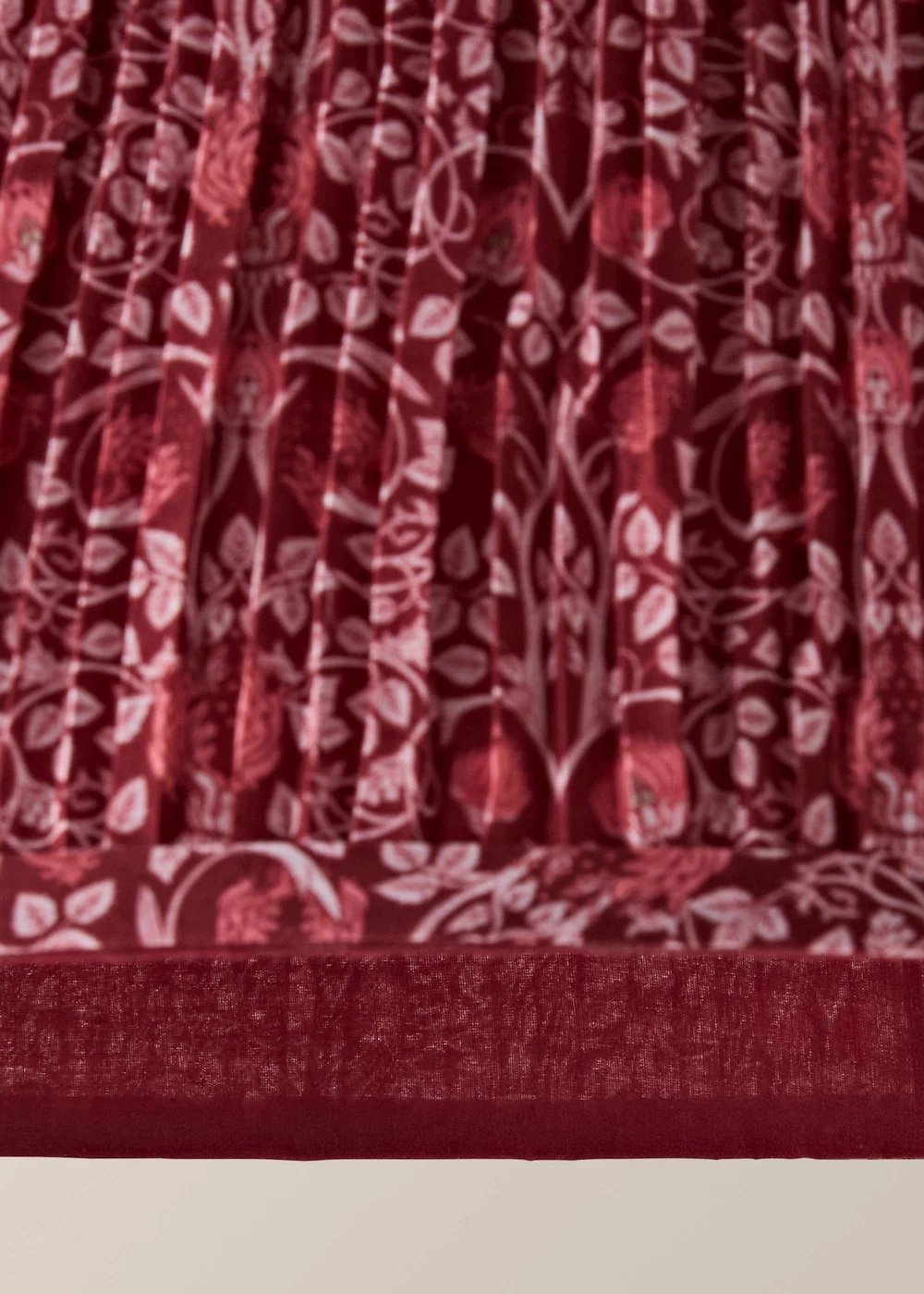 ValueLights Abel Large Taper Burgundy Floral Pleated Shade 45cm - S Image 6