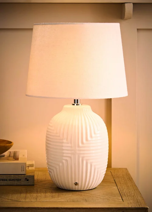 ValueLights Harrison White Medium Rechargeable Ribbed Ceramic Table Lamp - S Image 2