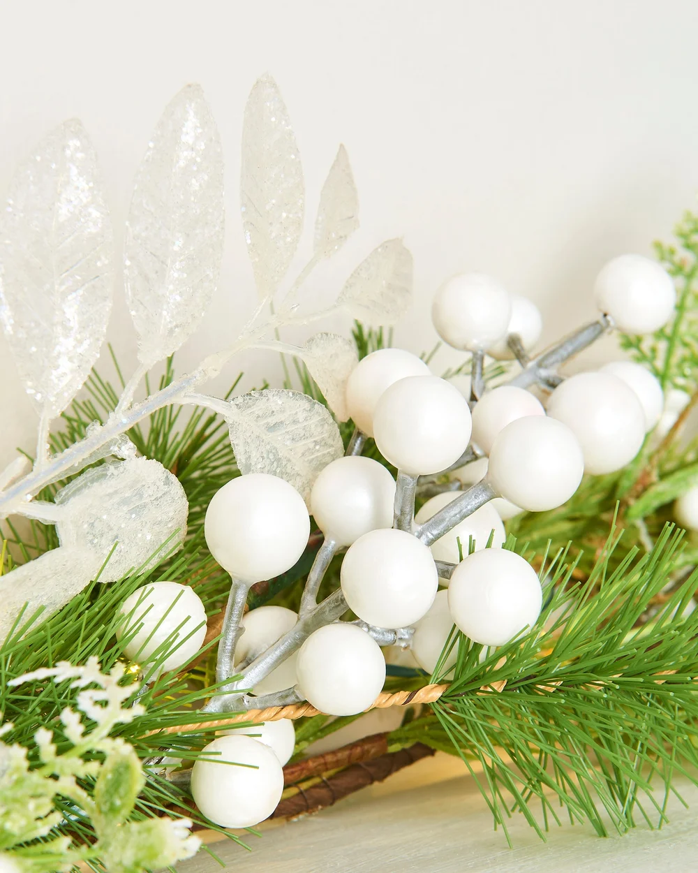 WeRChristmas White Berry Mixed-Tip Pre-Lit Artificial Christmas Garland 50 Warm White Leds 9 Ft - No Size Image 6