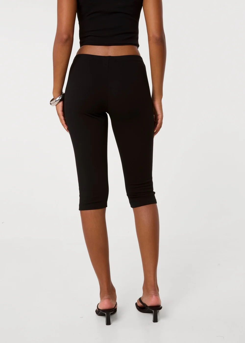Pink Vanilla Black Ponte Capri Pants - M Image 3