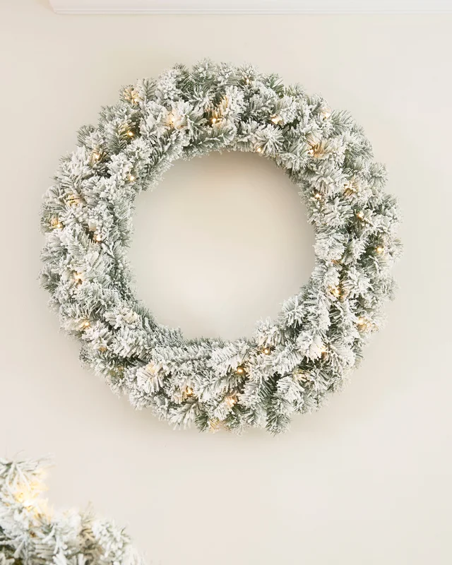 WeRChristmas White Snow-Flocked Pre-Lit Christmas Wreath With Warm White Leds 76 Cm