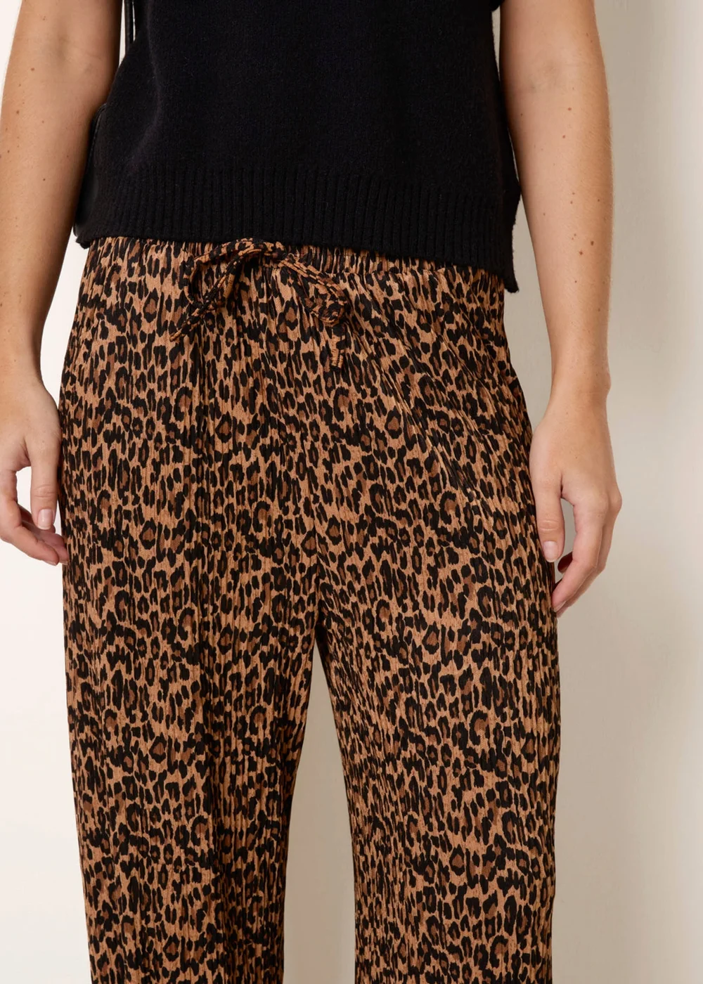 Blue Vanilla Brown Leopard Print Wide Leg Trousers - S/M Image 3