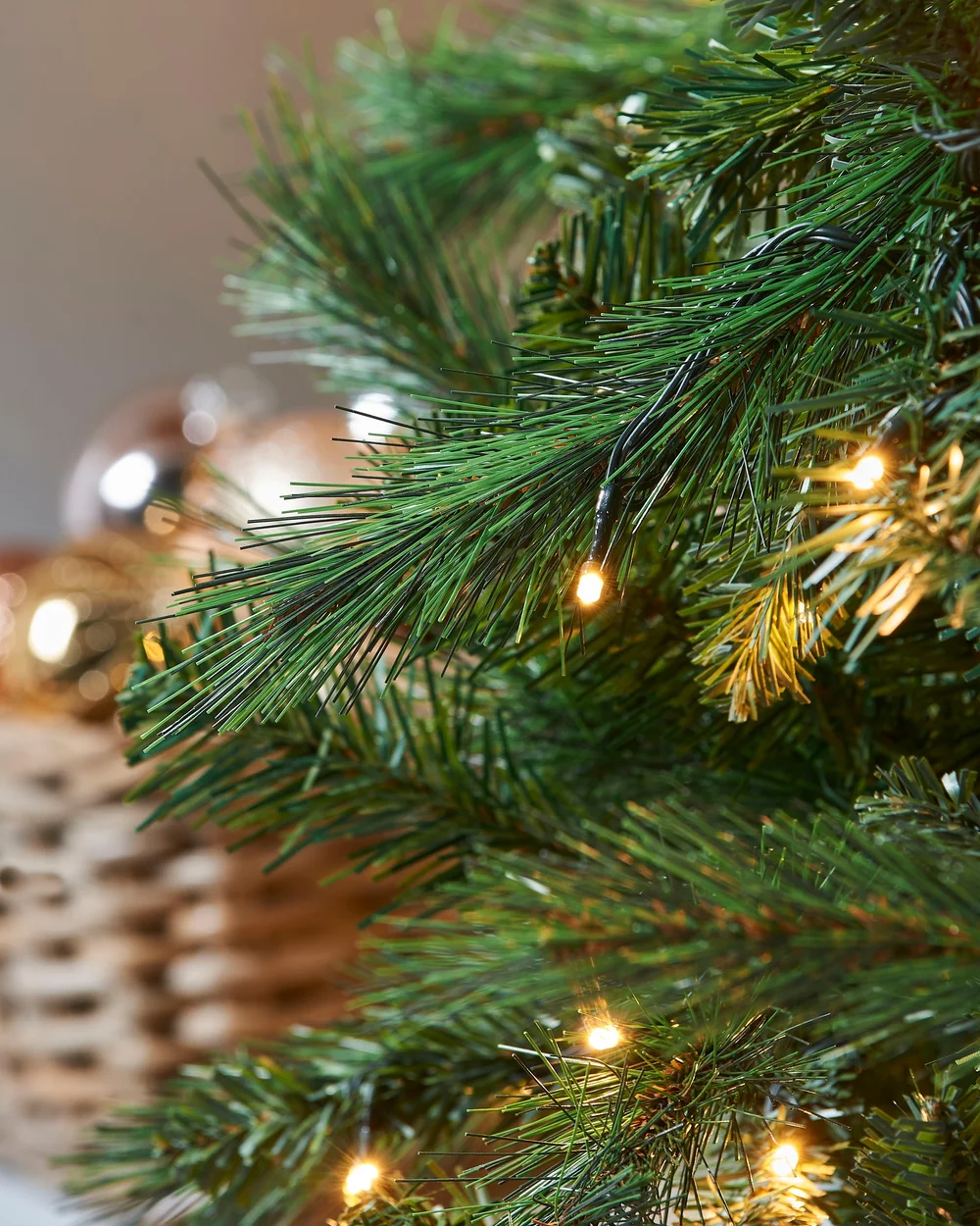 WeRChristmas Green Pre-Lit Victorian Pine Christmas Tree 6 Ft - No Size Image 4