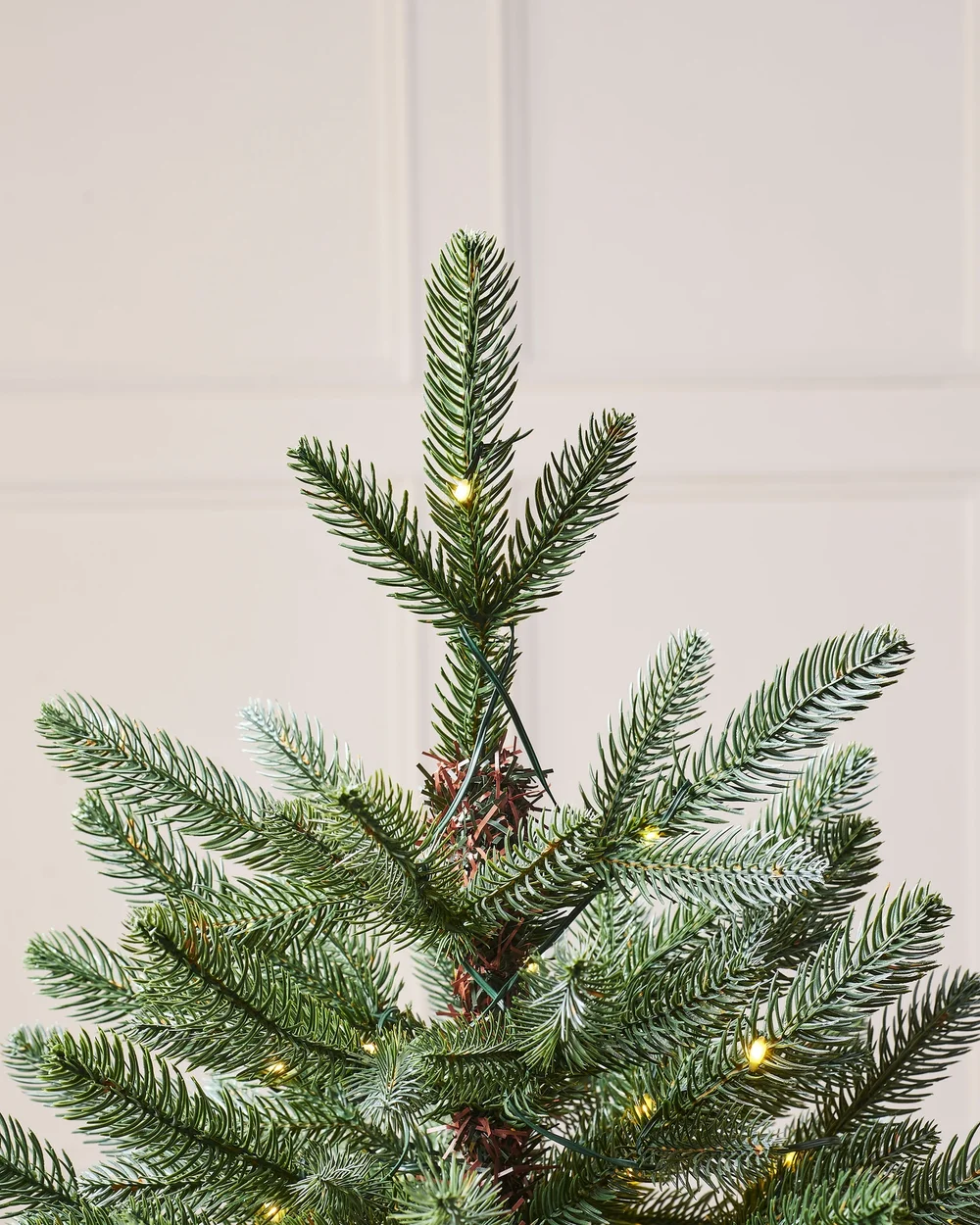 WeRChristmas Green Pre-Lit Frosted Potted Artificial Christmas Tree 115 Warm White Leds 3.5 Ft - No Size Image 5