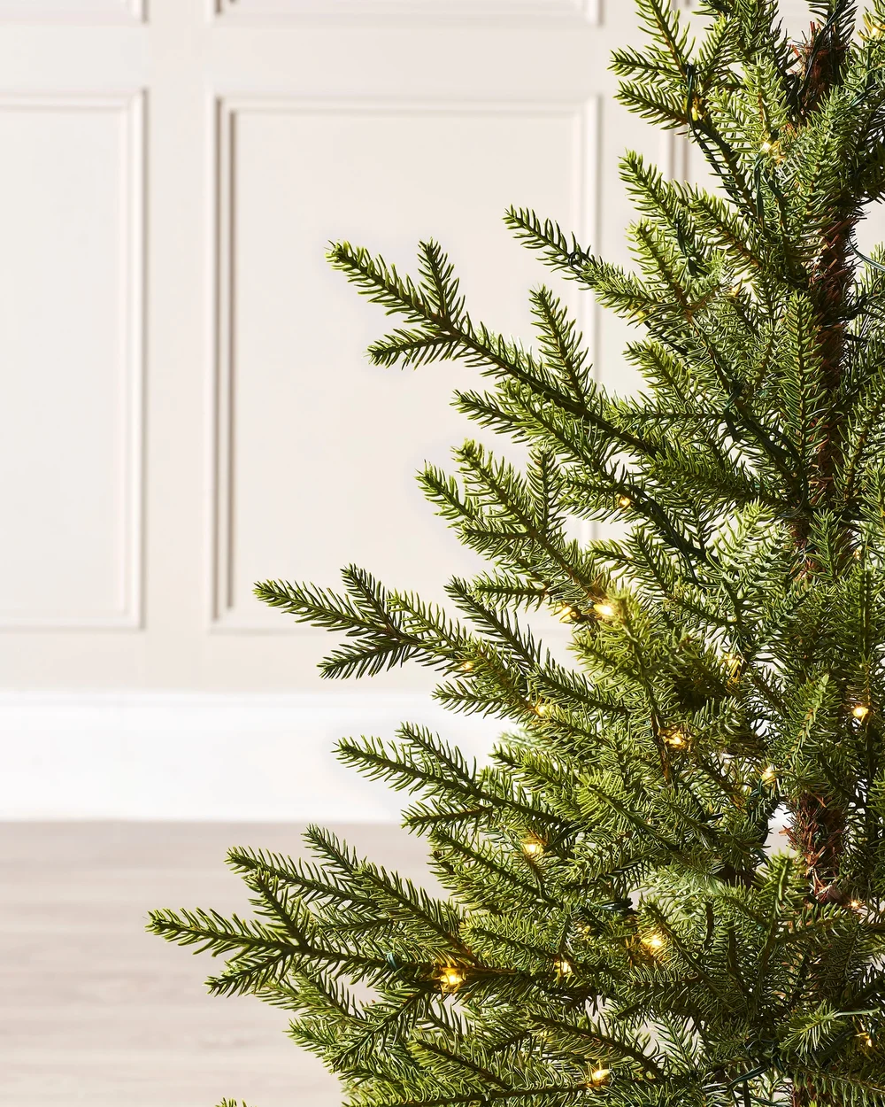WeRChristmas Green Pre-Lit Potted Douglas Fir Artificial Christmas Tree 150 Warm White Leds 3 Ft - No Size Image 3