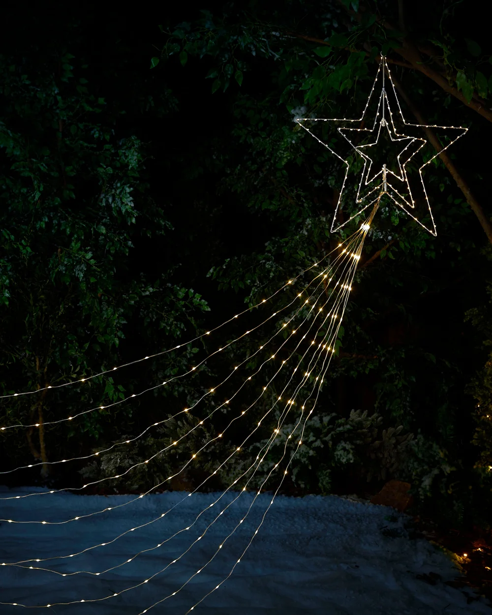 WeRChristmas Pre-Lit Large Hanging Star Silhouette 258 Cm - No Size Image 2