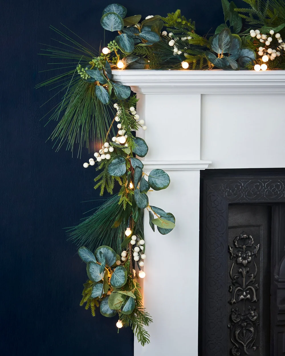 WeRChristmas Green Pre-Lit Artificial Christmas Garland With Eucalyptus And Berries 50 Warm White Leds 9 Ft - No Size Image 3