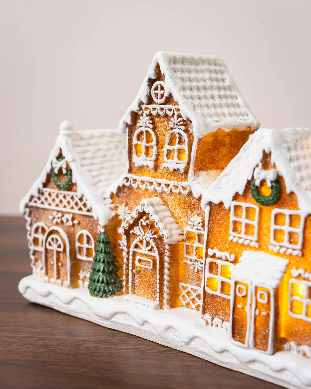 WeRChristmas Pre-Lit Gingerbread Village 25 Cm - No Size Image 4