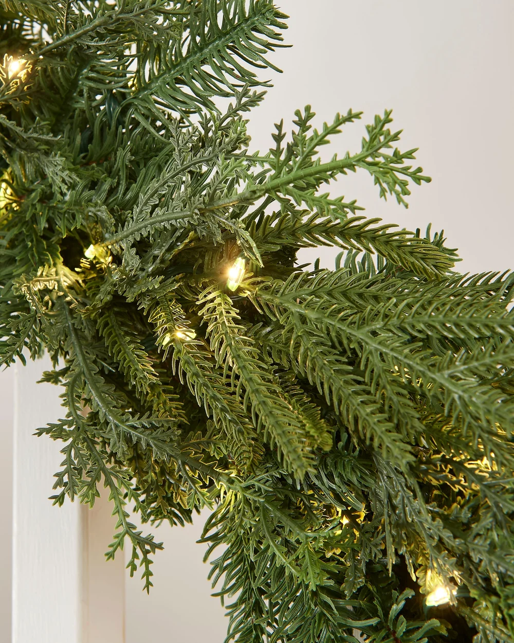 WeRChristmas Pre-Lit Natural Fir Garland 9 Ft - No Size Image 5