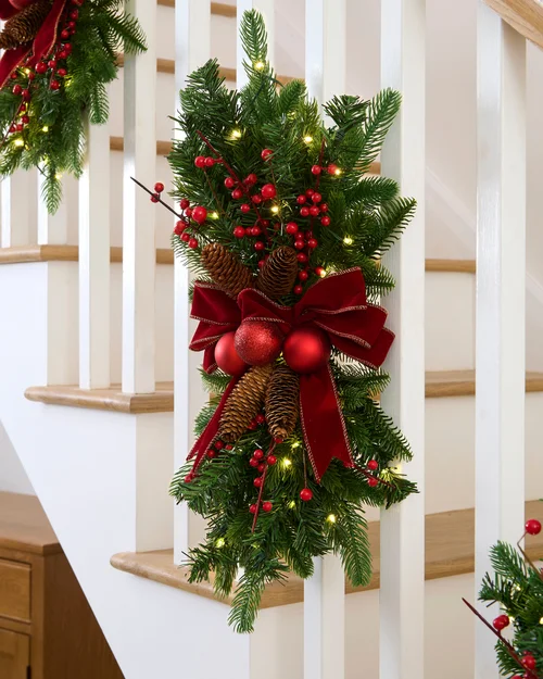 WeRChristmas Multi-Colour Pre-Lit Red And Burgundy Garland Swag 60 Cm - No Size Image 4
