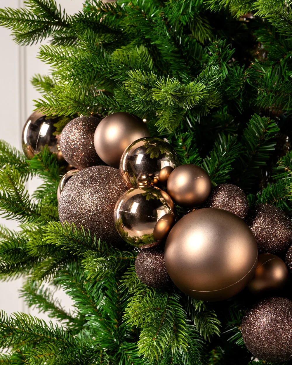 WeRChristmas Mocha Bauble Garland 9 Ft - No Size Image 3
