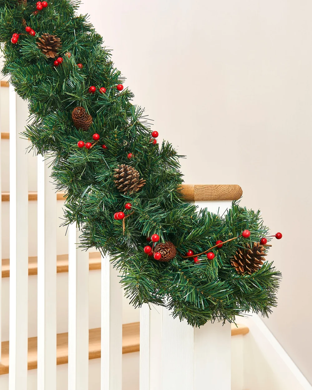 WeRChristmas Green Extra-Thick Mixed Pine Artificial Christmas Garland With Pinecones And Berries 9 Ft - No Size Image 4