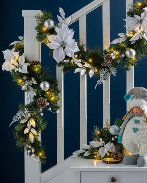 WeRChristmas Multi-Colour Pre-Lit Silver And White Decorated Artificial Christmas Garland 40 Warm White Leds 9 Ft - One Size Image 2