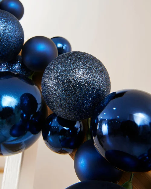 WeRChristmas Navy Bauble Christmas Tree Garland With 84 Mixed Finish Baubles 9 Ft - No Size Image 6