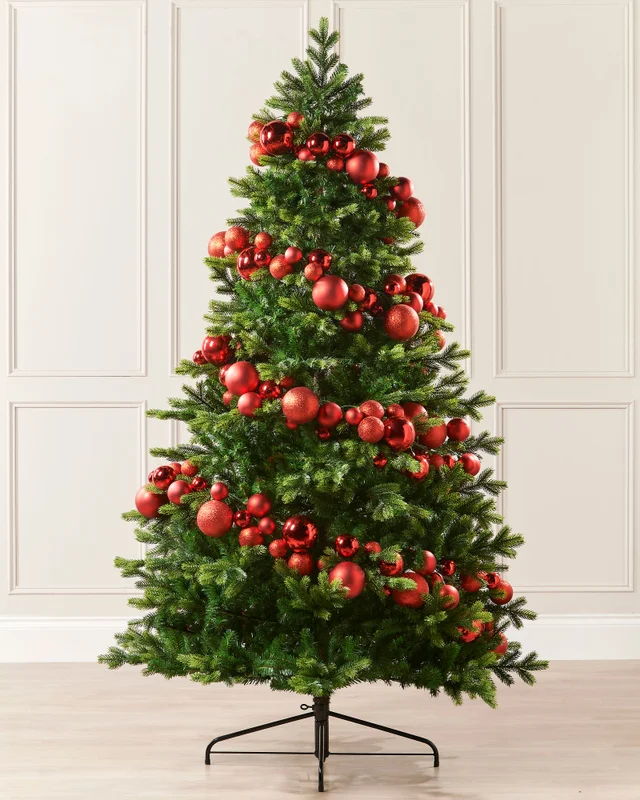 WeRChristmas Red Christmas Bauble Garland 84 Shatterproof Baubles 9 Ft