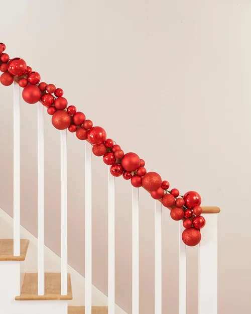 WeRChristmas Red Christmas Bauble Garland 84 Shatterproof Baubles 9 Ft - No Size Image 4