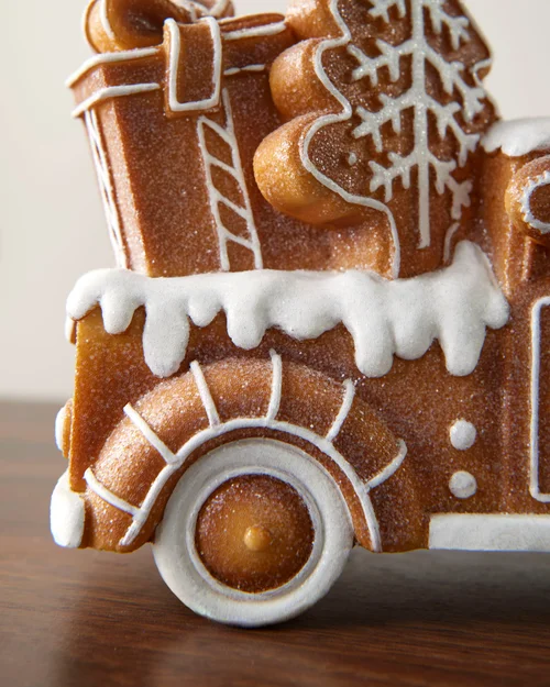 WeRChristmas Gingerbread Car Decoration Festive Ornament With Trees And Gifts 21 Cm - No Size Image 4