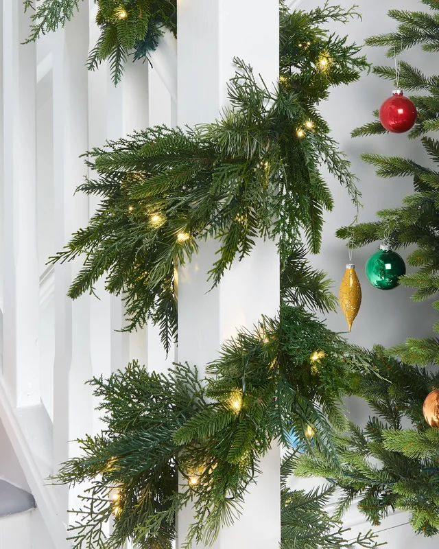 WeRChristmas Natural Pre-Lit Fir Artificial Christmas Garland 200 Warm White Leds 18 Ft
