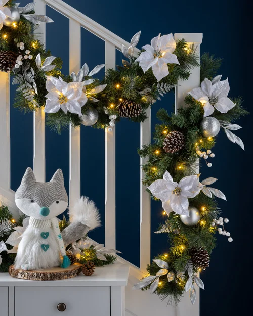 WeRChristmas Multi-Colour Pre-Lit Extra-Thick Silver And White Decorated Artificial Christmas Garland 80 Warm White Leds 9 Ft - No Size Image 2