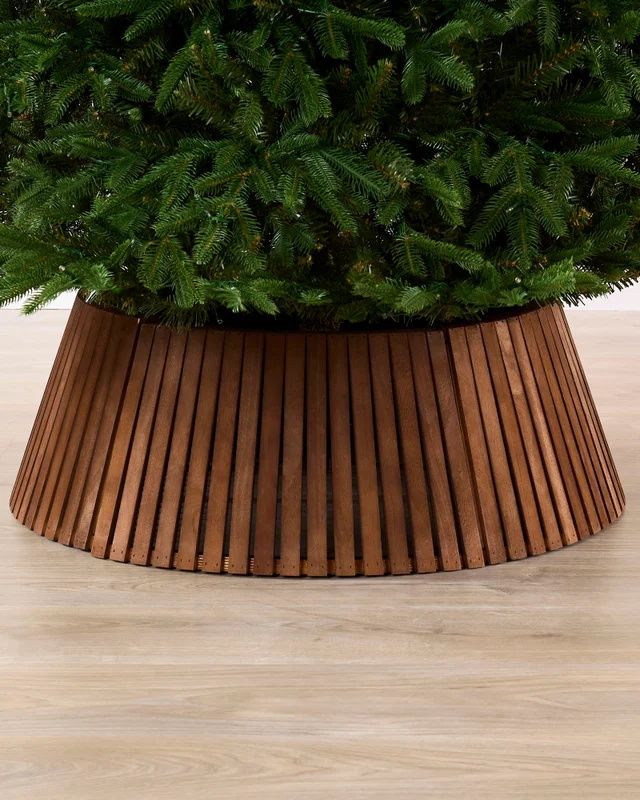 WeRChristmas Brown Wooden Christmas Tree Collar 72 Cm
