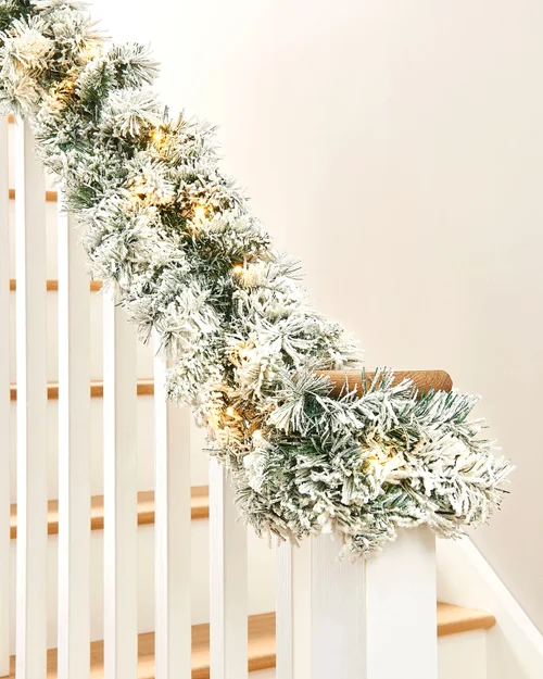 WeRChristmas Green And White Pre-Lit Snow-Flocked Spruce Artificial Christmas Garland 20 Warm White Leds 9 Ft - No Size Image 4
