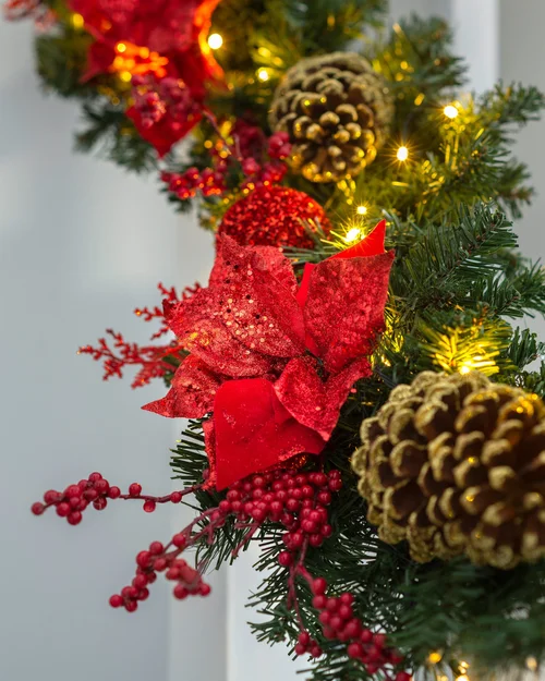 WeRChristmas Multi-Colour Pre-Lit Extra-Thick Red Decorated Artificial Christmas Garland 80 Warm White Leds 9 Ft - No Size Image 4