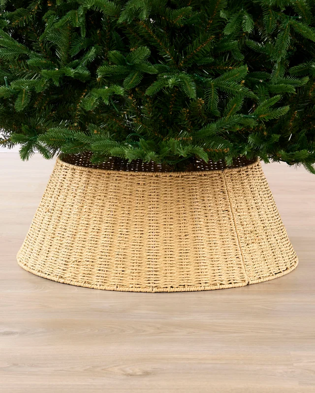 WeRChristmas Cream Neutral Knitted Paper Rattan Christmas Tree Collar 65 Cm