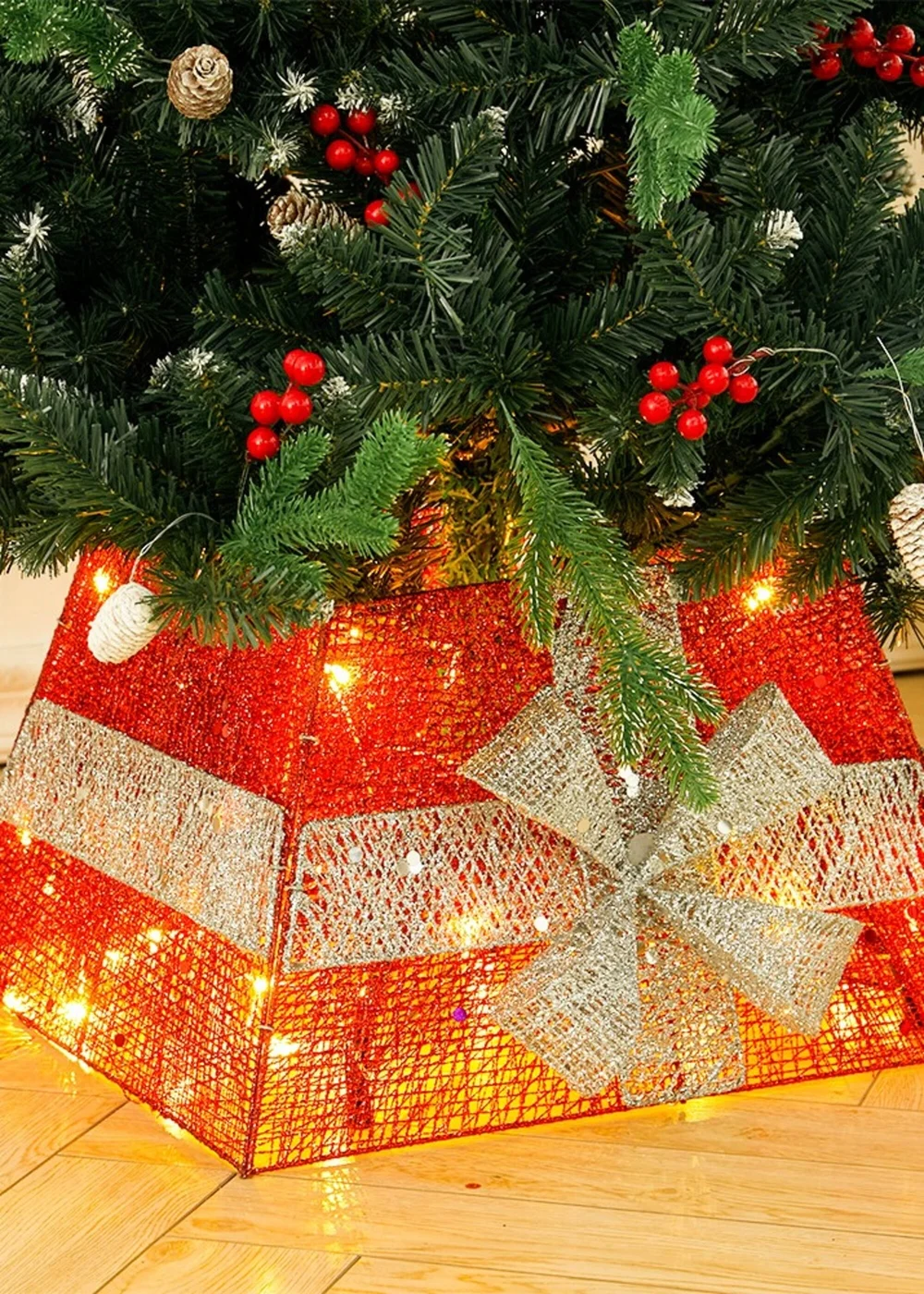 Lifeideas Square Christmas Tree Collar Basket Decor with Bow Tie - One Size Image 1