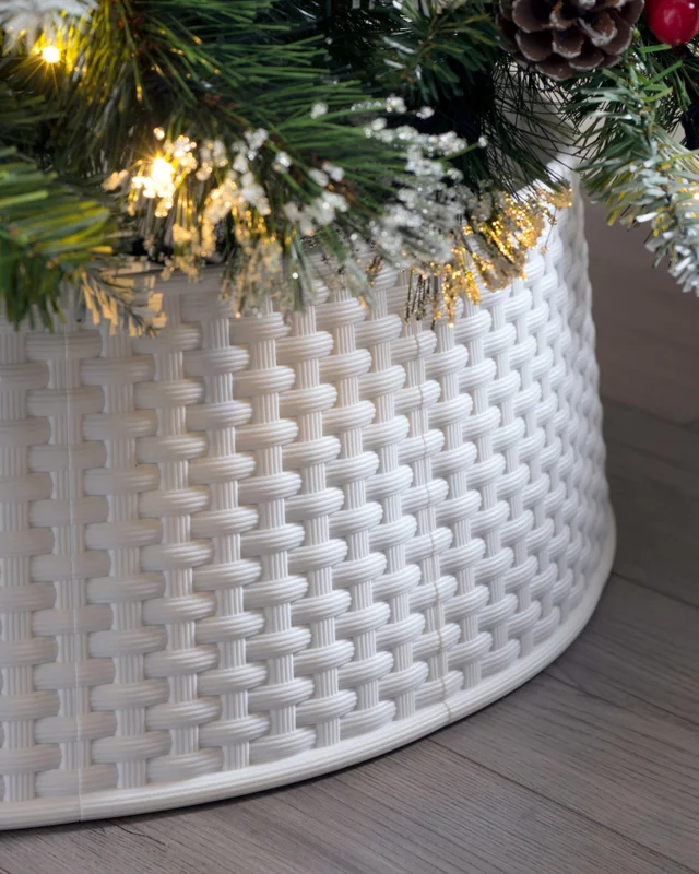 WeRChristmas White Rattan Effect Christmas Tree Collar 65 Cm