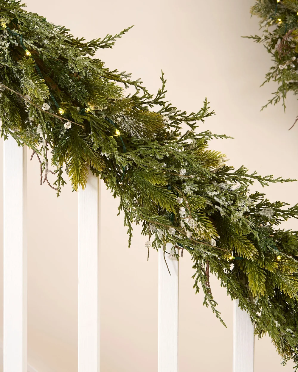 WeRChristmas Pre-Lit Decorative Snow-Flocked Garland 9 Ft - No Size Image 2
