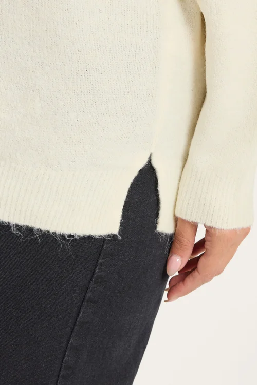 Yours Curve Ivory White V-Neck Soft Touch Jumper - 18-20 Image 5