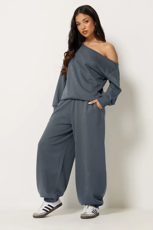 PixieGirl Petite Dark Blue Off Shoulder Sweatshirt - 12 Image 3