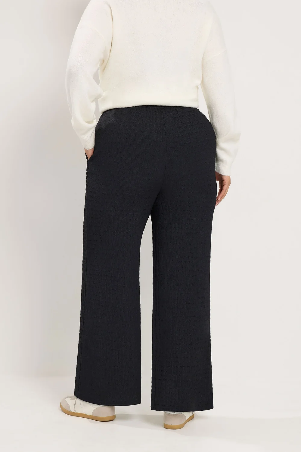 Yours Curve Black Textured Drawstring Trousers - 20/L30 Image 3