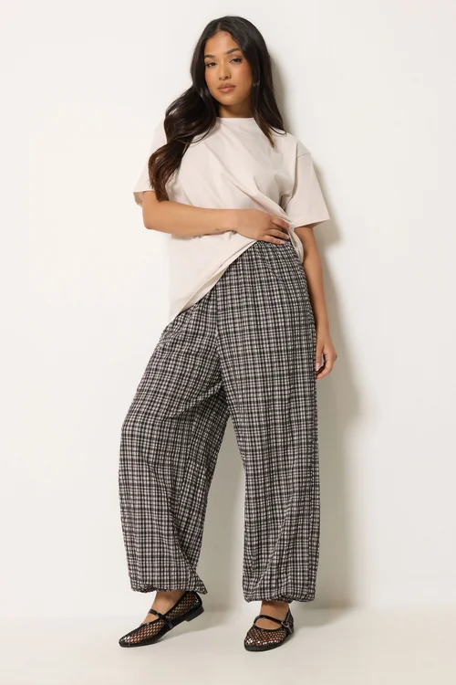 PixieGirl Petite Grey Check Crinkle Balloon Trousers - 14/L27 Image 1