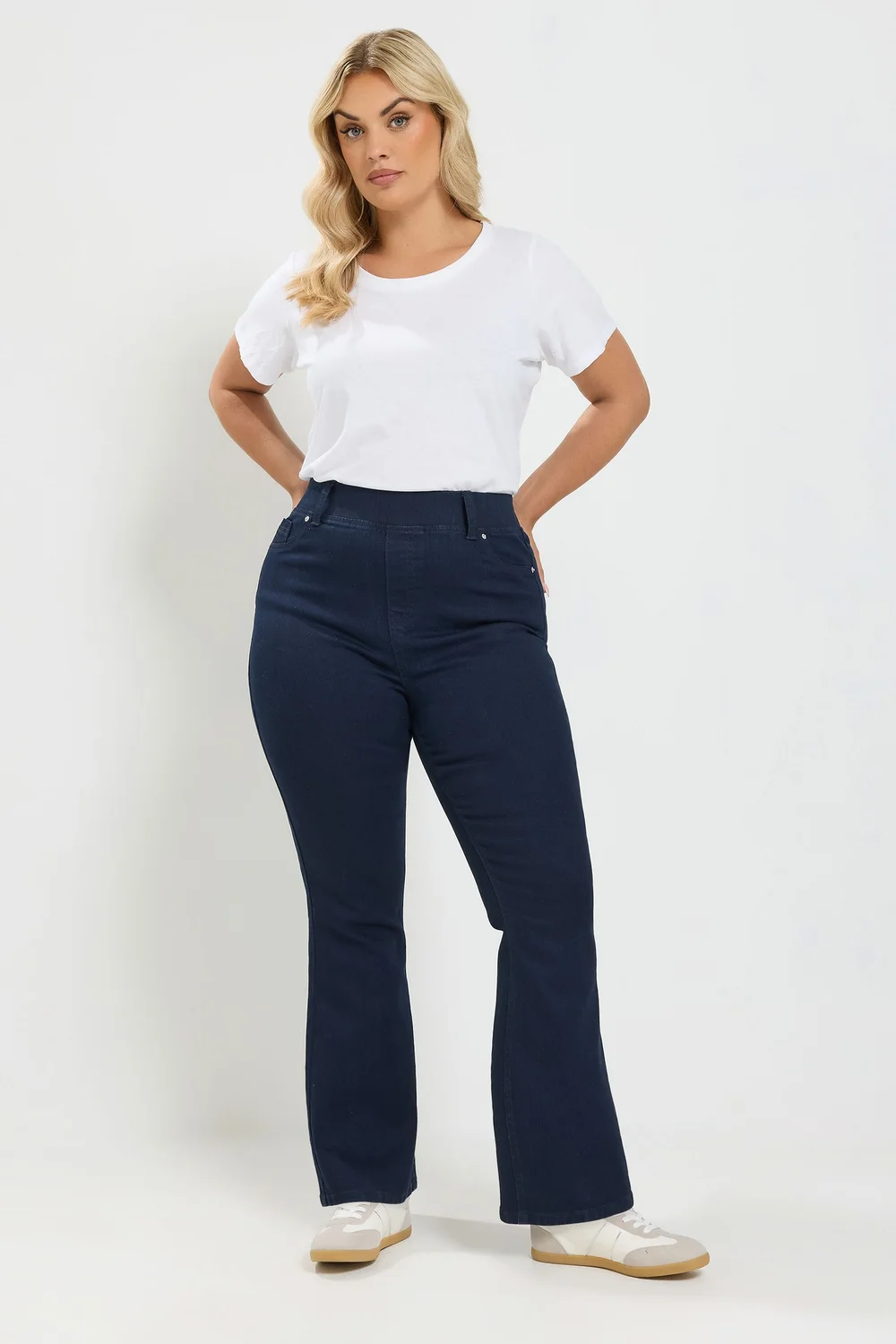 Yours Curve Indigo Blue Flared Jeggings - 26/L28 Image 2