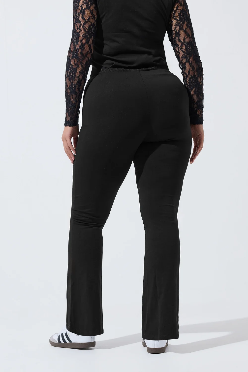 Yours Limited Collection Curve Black Lace Hem Leggings - 12 Image 3