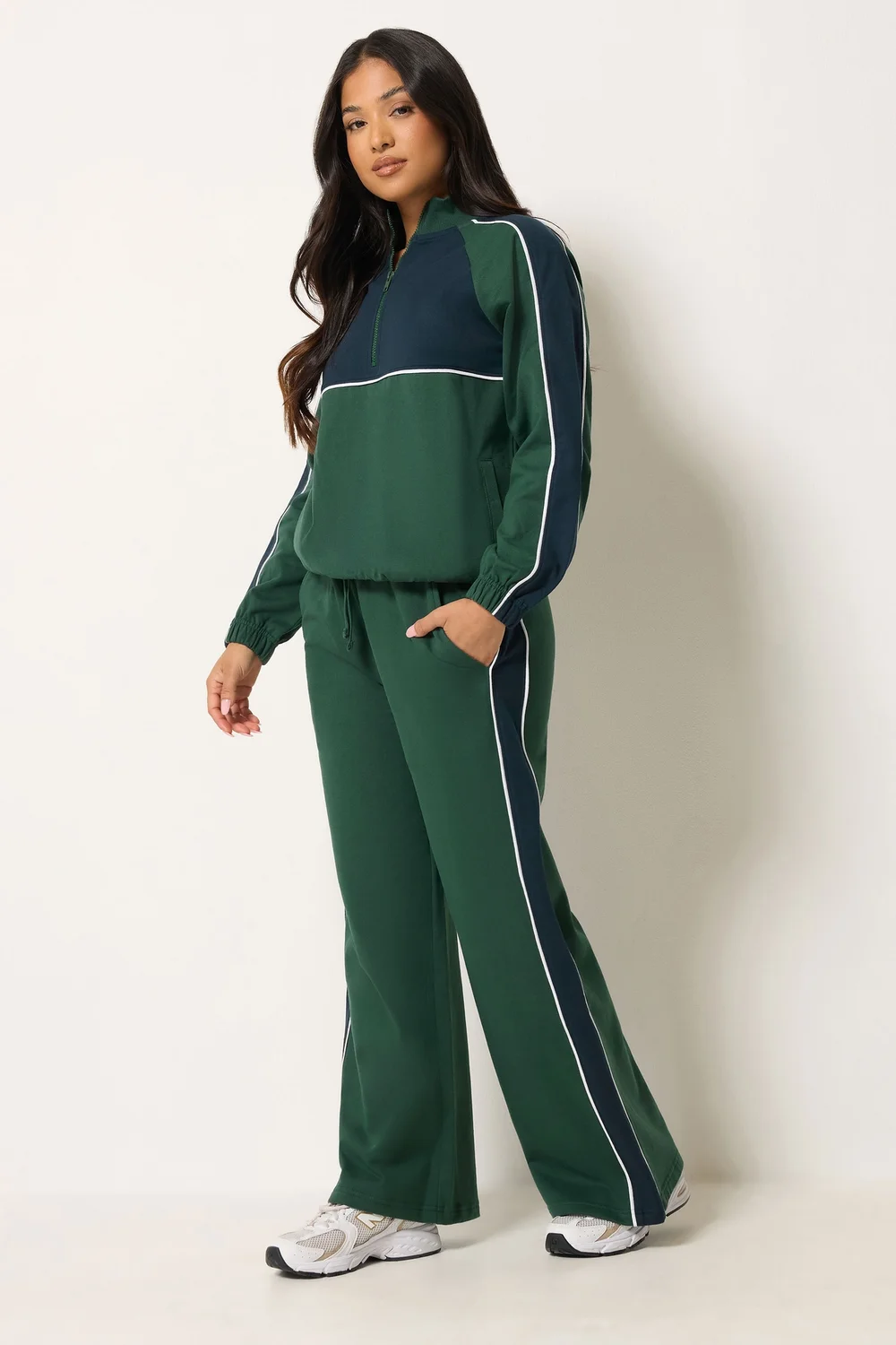 PixieGirl Petite Green & Navy Colour Block Joggers - 12/L27 Image 3