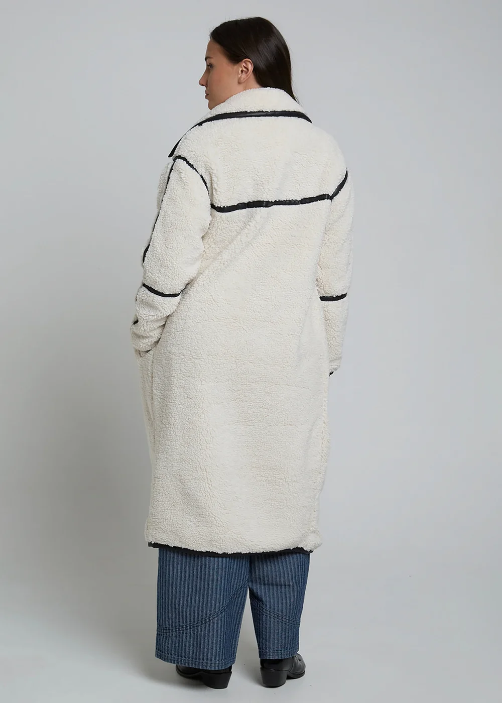 Wednesdays Girl Cream Longline Fluffy Borg Oversized Collar Midi Coat - S Image 2