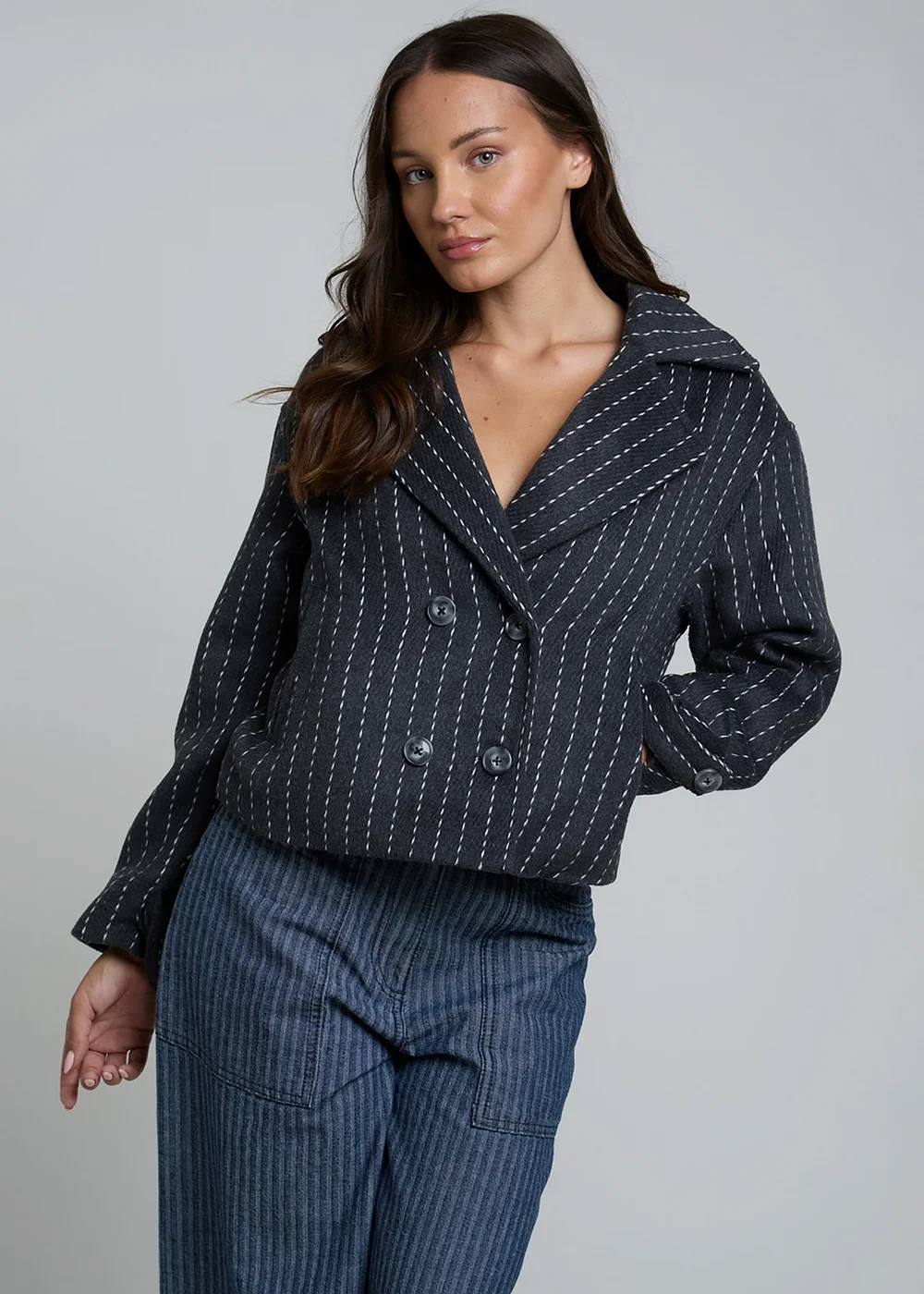 Wednesdays Girl Grey Single-Breasted Pinstripe Cropped Blazer - S Image 5
