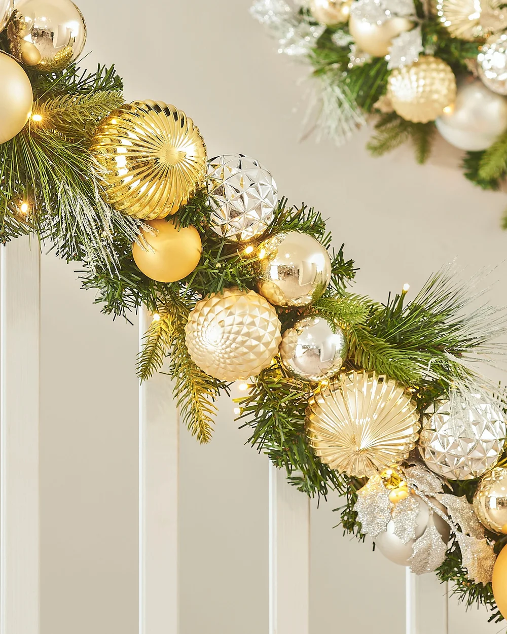 WeRChristmas Multi-Colour Pre-Lit Artificial Christmas Garland With Silver & Gold Baubles 100 Warm White Leds 9 Ft - No Size Image 1