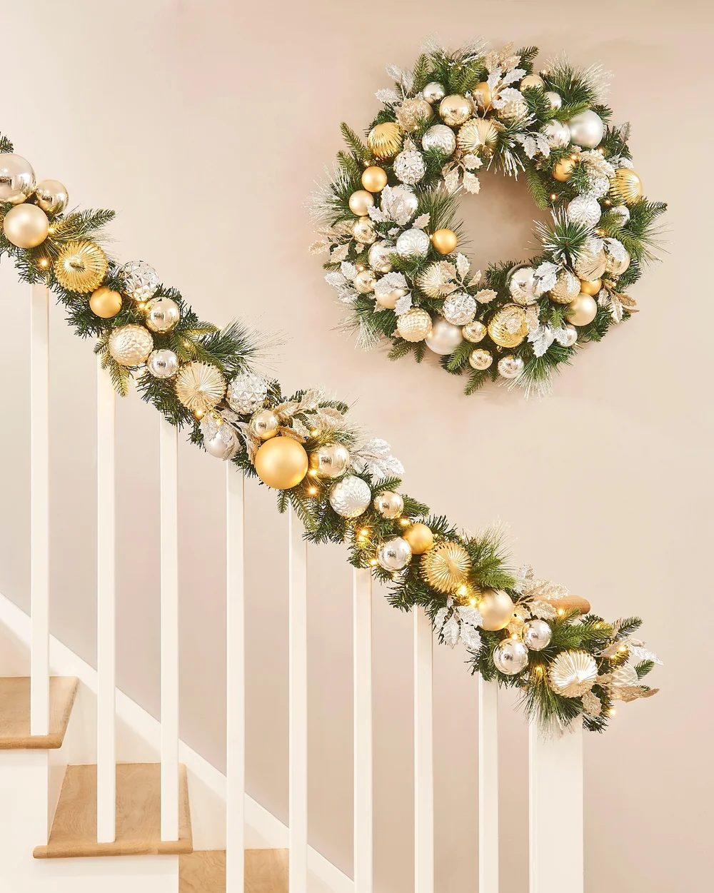 WeRChristmas Multi-Colour Pre-Lit Artificial Christmas Garland With Silver & Gold Baubles 100 Warm White Leds 9 Ft - No Size Image 2
