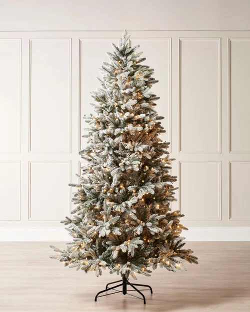 WeRChristmas Green Pre-Lit Slim Snow-Flocked Christmas Tree With 250 Leds & 8 Light Settings 5 Ft - No Size Image 2