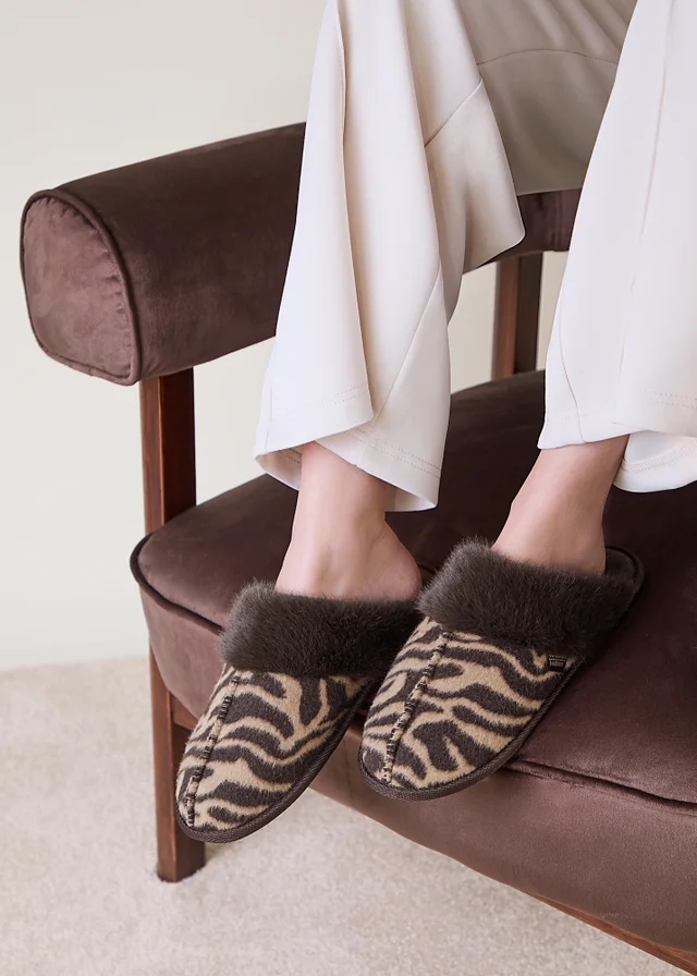 Totes Isotoner Brown Animal Print Mule Slippers