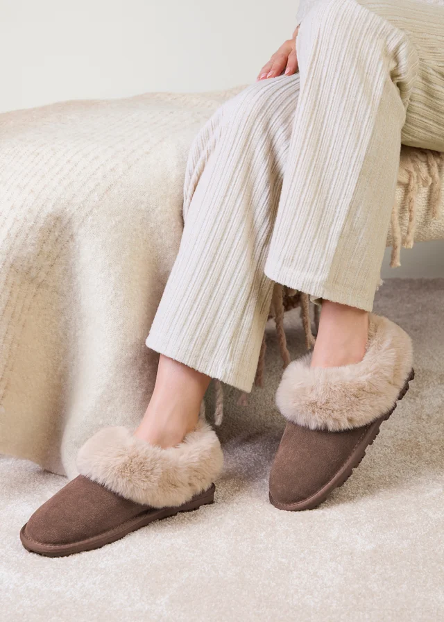 Totes Isotoner Brown Suede Boot Slipper with Faux Fur Cuff