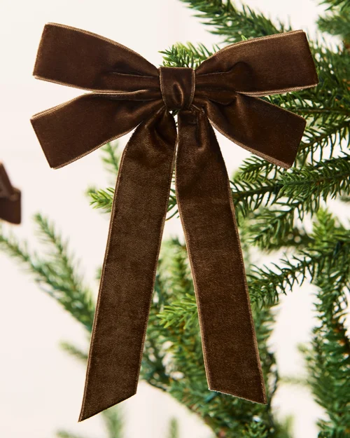 WeRChristmas Mocha Set Of 20 Velvet Double Christmas Bows 16.5 Cm - No Size Image 2