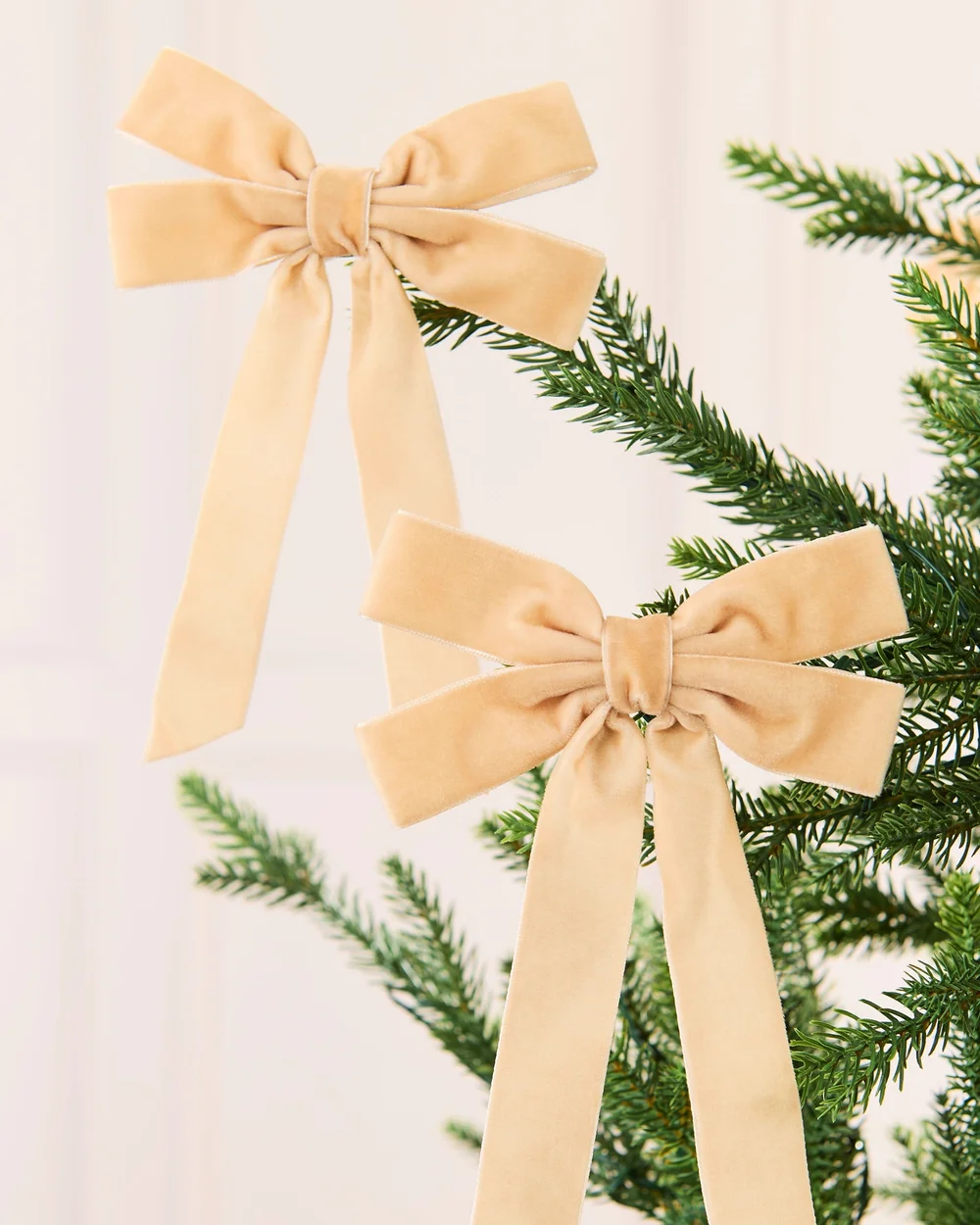 WeRChristmas Latte Set Of 20 Velvet Double Christmas Bows 16.5 Cm - No Size Image 4