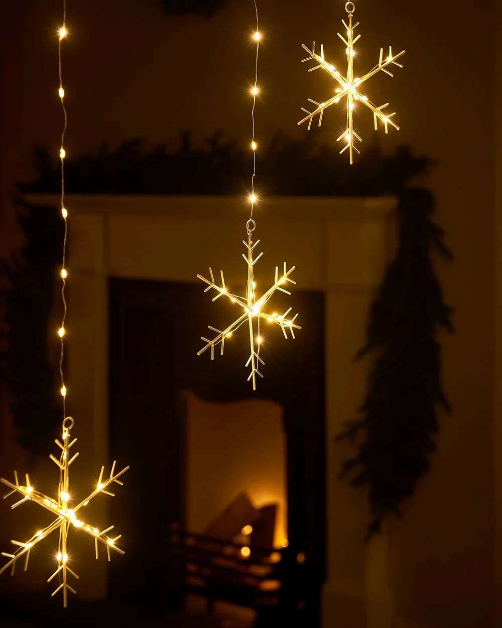 WeRChristmas White Snowflake Curtain String Lights 336 Warm White Leds 1.2 M - No Size Image 5